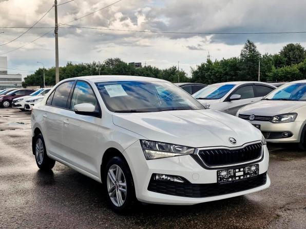 Skoda Rapid II с пробегом 2020 года, цена 1 729 000 рублей, 44828 км, лифтбек, Автокод Объявления