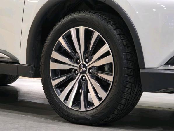 Mitsubishi Outlander III Рестайлинг 3 с пробегом 2019 года, цена 2 301 000 рублей, 71152 км, внедорожник, Автокод Объявления