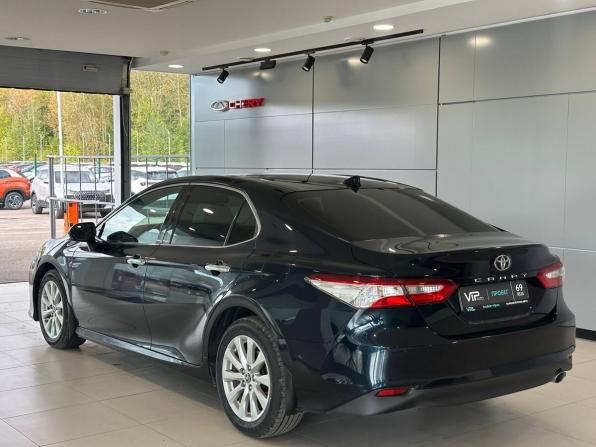Toyota Camry VIII (XV70) с пробегом 2019 года, цена 2 397 000 рублей, 184512 км, седан, Автокод Объявления