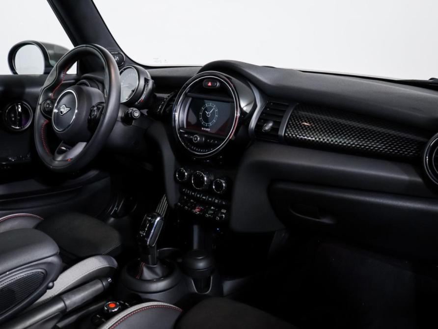 Mini Hatch III (F55/F56) Рестайлинг Москва  - изображение 9