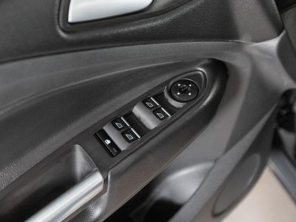 Ford Kuga II Рестайлинг с пробегом 2019 года, цена 1 600 000 рублей, 155550 км, внедорожник, Автокод Объявления
