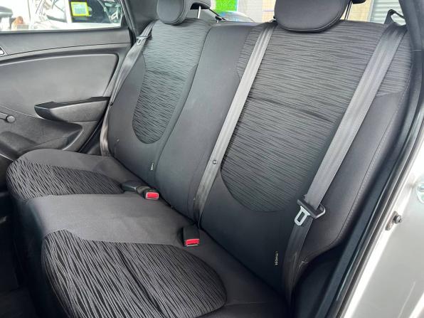 Hyundai Solaris I Рестайлинг с пробегом 2014 года, цена 750 000 рублей, 214000 км, седан, Автокод Объявления