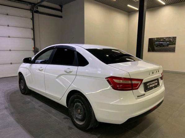 Lada (ВАЗ) Vesta I с пробегом 2022 года, цена 779 000 рублей, 177176 км, седан, Автокод Объявления