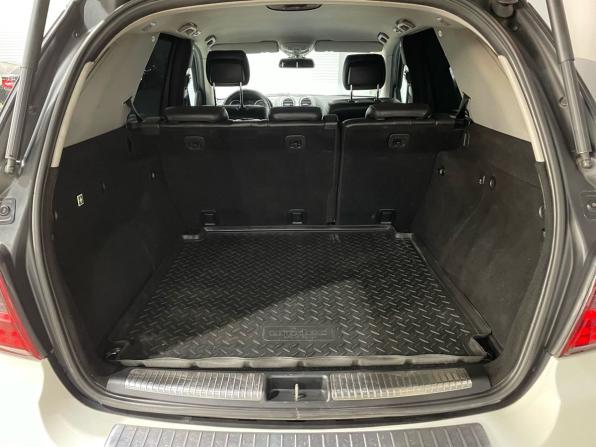 Mercedes-Benz M-Класс II (W164) Рестайлинг с пробегом 2010 года, цена 1 500 000 рублей, 271329 км, внедорожник, Автокод Объявления