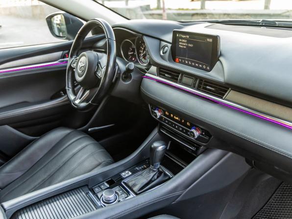 Mazda 6 III (GJ) Рестайлинг 2 с пробегом 2021 года, цена 2 348 000 рублей, 138245 км, седан, Автокод Объявления