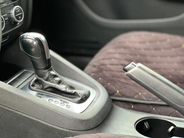 Volkswagen Jetta VI с пробегом 2012 года, цена 960 000 рублей, 217000 км, седан, Автокод Объявления