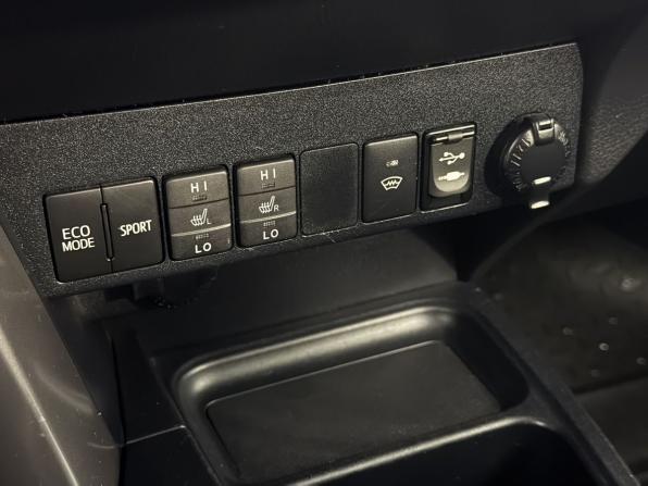 Toyota RAV4 IV (XA40) Рестайлинг с пробегом 2016 года, цена 2 149 000 рублей, 167000 км, внедорожник, Автокод Объявления