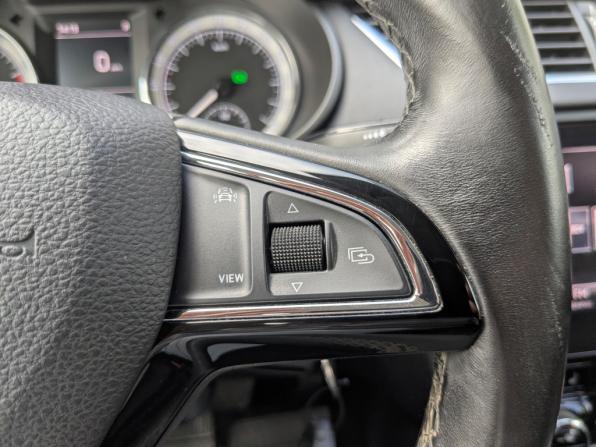 Skoda Octavia III (A7) Рестайлинг с пробегом 2020 года, цена 1 690 000 рублей, 126026 км, лифтбек, Автокод Объявления