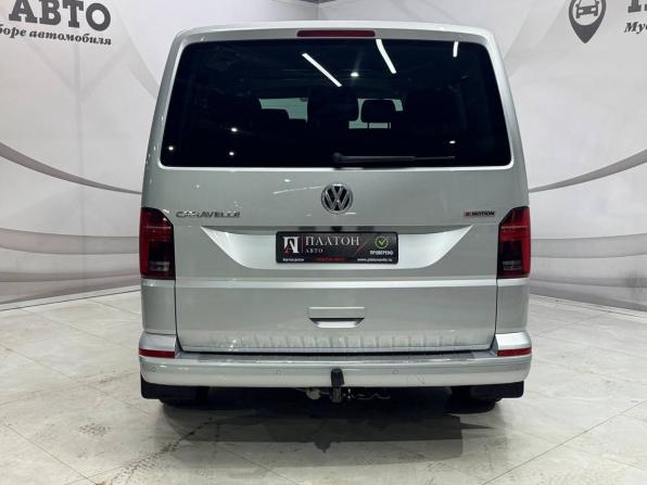Volkswagen Caravelle T6 Рестайлинг с пробегом 2020 года, цена 3 899 000 рублей, 136000 км, минивэн, Автокод Объявления