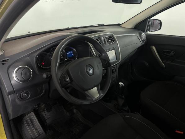 Renault Sandero II с пробегом 2015 года, цена 875 000 рублей, 98218 км, хэтчбек, Автокод Объявления