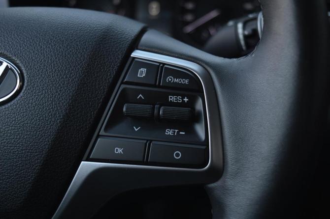 Hyundai Solaris II Рестайлинг с пробегом 2021 года, цена 1 330 000 рублей, 85154 км, седан, Автокод Объявления