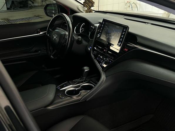 Toyota Camry VIII (XV70) Рестайлинг с пробегом 2021 года, цена 2 599 000 рублей, 161135 км, седан, Автокод Объявления