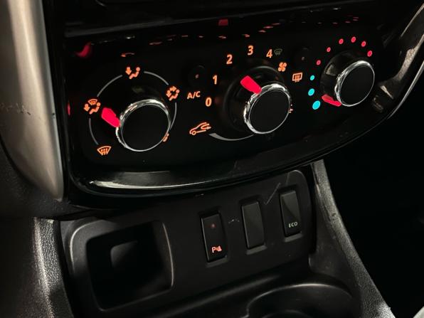 Nissan Terrano III (D10) с пробегом 2016 года, цена 999 000 рублей, 137789 км, внедорожник, Автокод Объявления