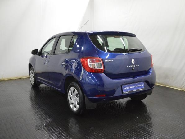 Renault Sandero II с пробегом 2016 года, цена 750 000 рублей, 98900 км, хэтчбек, Автокод Объявления