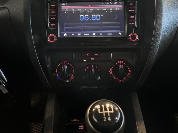 Volkswagen Jetta VI с пробегом 2013 года, цена 890 000 рублей, 257948 км, седан, Автокод Объявления