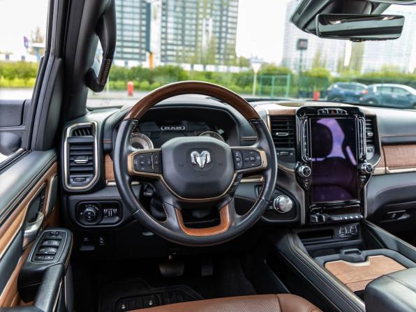 Ram 1500 V с пробегом 2021 года, цена 7 648 000 рублей, 59317 км, offers.body_type.unknown, Автокод Объявления