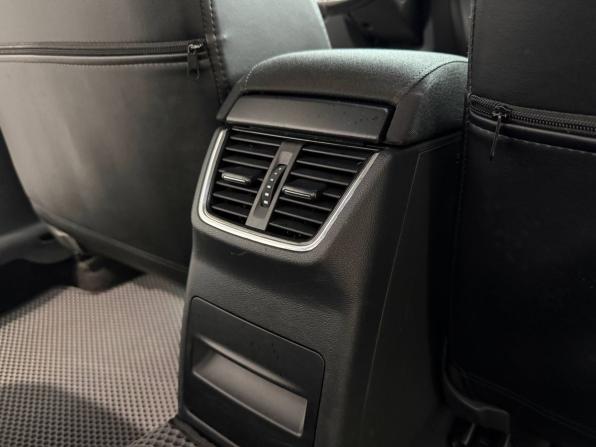Skoda Octavia III (A7) с пробегом 2015 года, цена 890 000 рублей, 302355 км, лифтбек, Автокод Объявления