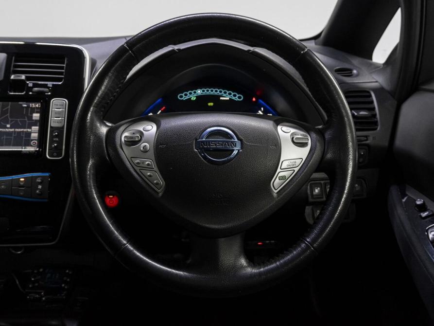 Nissan Leaf I (ZE0/AZE0) Тюмень  - изображение 18