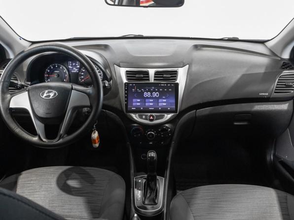 Hyundai Solaris I Рестайлинг с пробегом 2016 года, цена 1 090 000 рублей, 155261 км, седан, Автокод Объявления