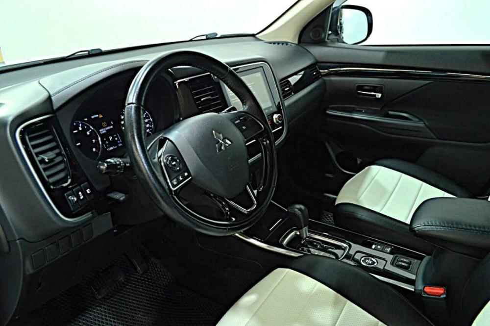 Mitsubishi Outlander III Рестайлинг 3 Сургут  - изображение 11