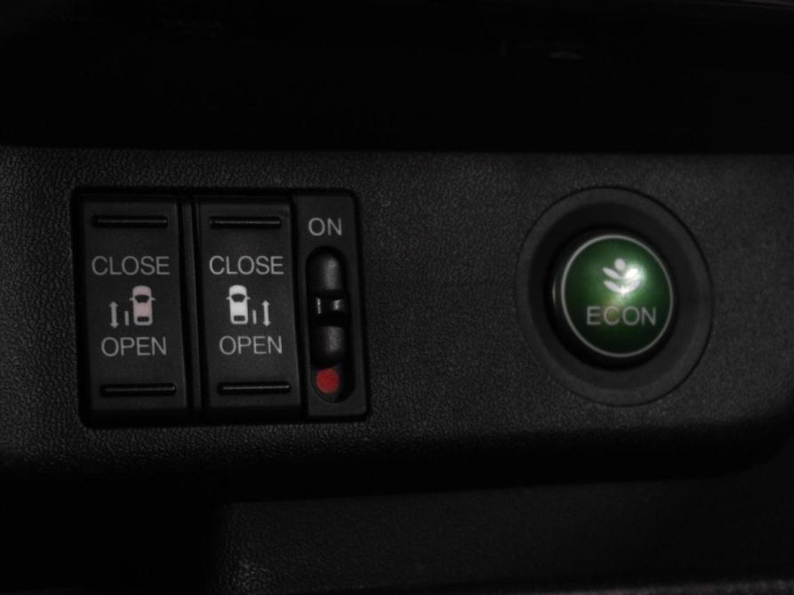 Honda Stepwgn V Рестайлинг Тюмень  - изображение 19