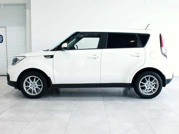 Kia Soul II Рестайлинг с пробегом 2018 года, цена 1 635 000 рублей, 90000 км, хэтчбек, Автокод Объявления