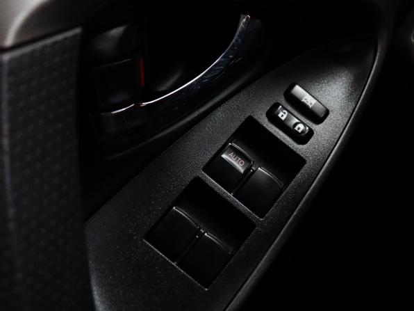 Toyota RAV4 III (XA30) Рестайлинг с пробегом 2012 года, цена 1 319 000 рублей, 177622 км, внедорожник, Автокод Объявления