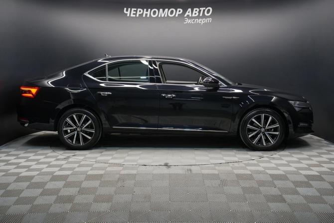 Skoda Superb IV с пробегом 2025 года, цена 3 340 000 рублей, 50 км, лифтбек, Автокод Объявления
