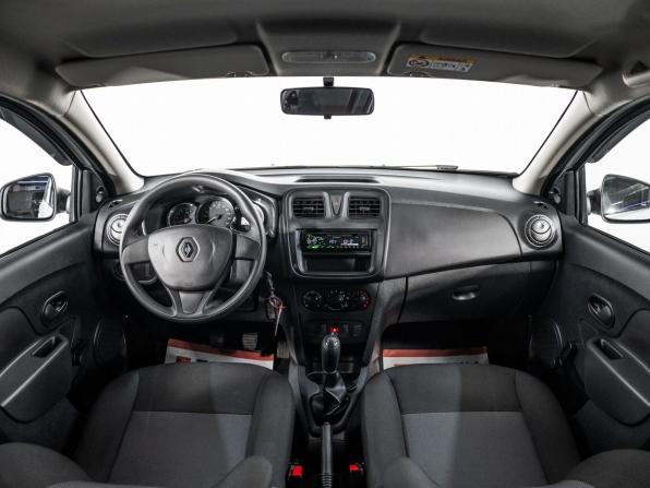 Renault Logan II с пробегом 2017 года, цена 750 500 рублей, 81288 км, седан, Автокод Объявления