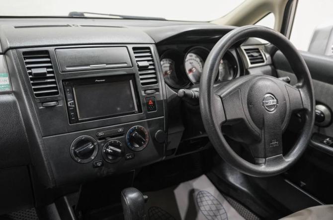 Nissan Tiida I Рестайлинг с пробегом 2010 года, цена 749 000 рублей, 221910 км, седан, Автокод Объявления
