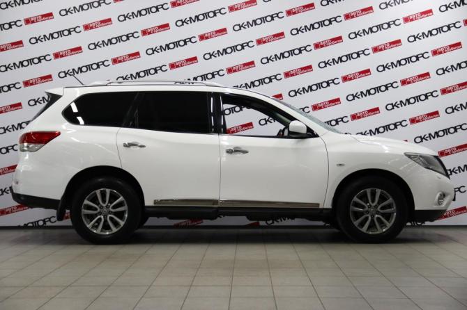 Nissan Pathfinder IV с пробегом 2015 года, цена 1 695 950 рублей, 227756 км, внедорожник, Автокод Объявления