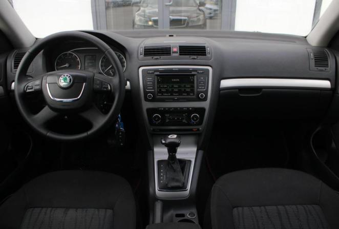 Skoda Octavia II (A5) Рестайлинг с пробегом 2011 года, цена 880 000 рублей, 185359 км, лифтбек, Автокод Объявления