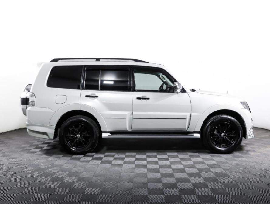 Mitsubishi Pajero IV Рестайлинг 2 Москва  - изображение 4