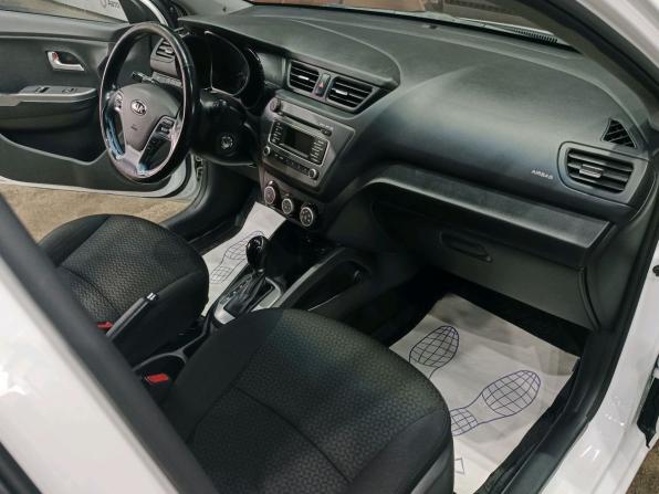 Kia Rio III Рестайлинг с пробегом 2016 года, цена 1 074 000 рублей, 132470 км, седан, Автокод Объявления