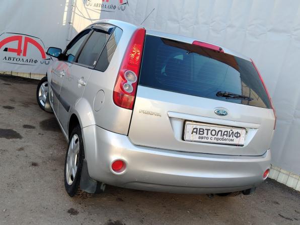 Ford Fiesta Mk5 с пробегом 2006 года, цена 359 000 рублей, 198397 км, хэтчбек, Автокод Объявления