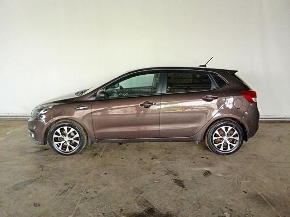 Kia Rio III Рестайлинг с пробегом 2017 года, цена 1 155 000 рублей, 131432 км, хэтчбек, Автокод Объявления