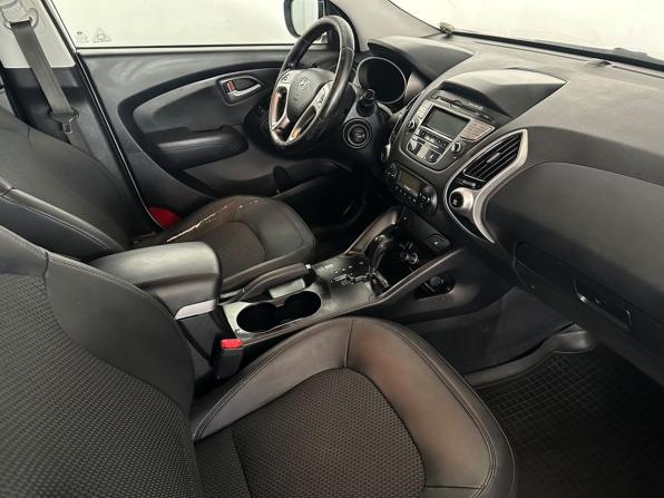Hyundai ix35 I с пробегом 2012 года, цена 939 000 рублей, 282664 км, внедорожник, Автокод Объявления