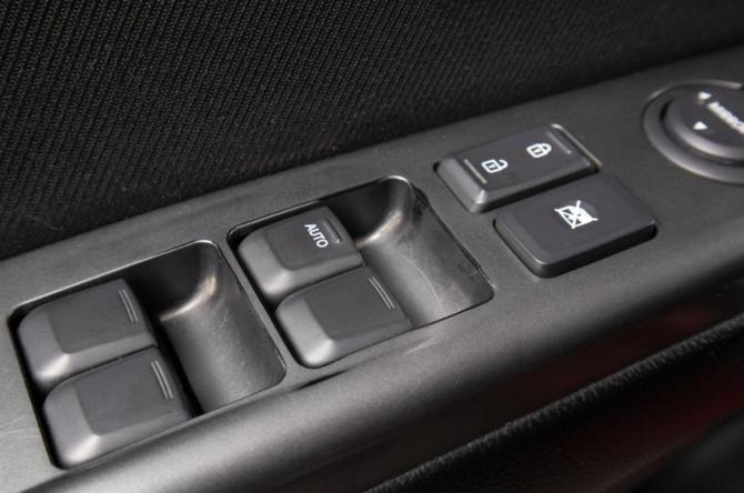 Kia Rio III с пробегом 2012 года, цена 549 000 рублей, 332219 км, хэтчбек, Автокод Объявления