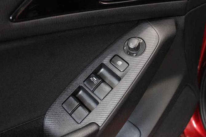 Mazda 3 III (BM) с пробегом 2013 года, цена 1 348 000 рублей, 107000 км, хэтчбек, Автокод Объявления