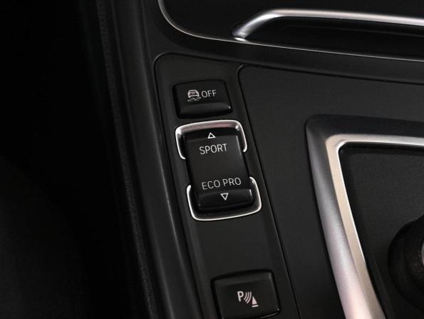BMW 3 серии VI (F3x) Рестайлинг с пробегом 2015 года, цена 2 449 000 рублей, 190256 км, седан, Автокод Объявления