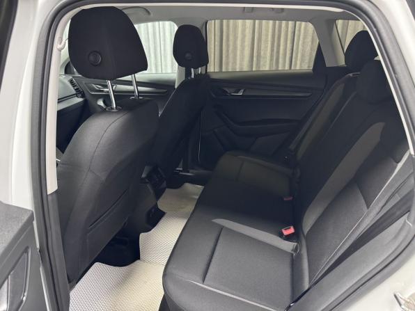 Skoda Karoq I с пробегом 2021 года, цена 1 733 000 рублей, 204960 км, внедорожник, Автокод Объявления
