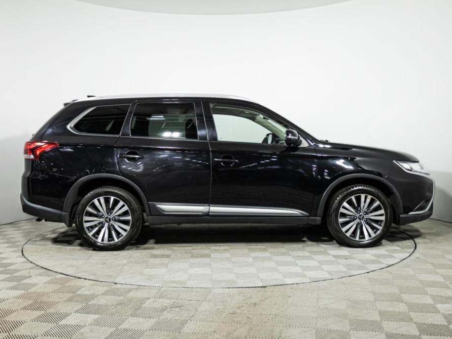 Mitsubishi Outlander III Рестайлинг 3 Санкт-Петербург  - изображение 4