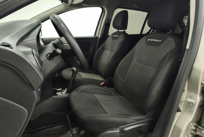 Renault Sandero II Рестайлинг с пробегом 2018 года, цена 919 000 рублей, 209225 км, хэтчбек, Автокод Объявления