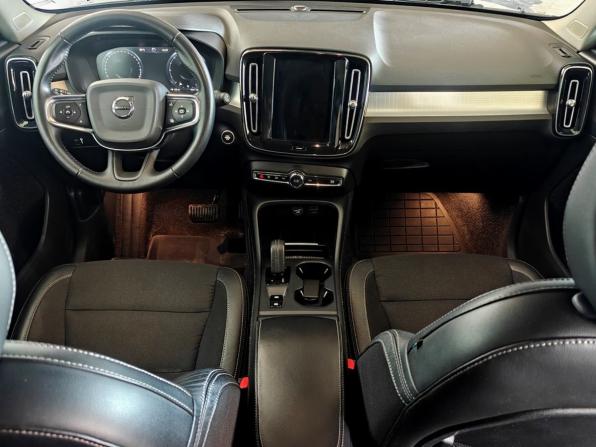 Volvo XC40 I с пробегом 2020 года, цена 2 082 000 рублей, 239431 км, внедорожник, Автокод Объявления