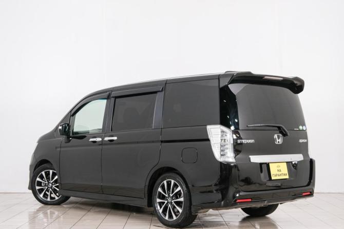 Honda Stepwgn IV Рестайлинг с пробегом 2014 года, цена 1 559 000 рублей, 196900 км, минивэн, Автокод Объявления