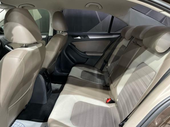 Volkswagen Jetta VI с пробегом 2012 года, цена 980 000 рублей, 180503 км, седан, Автокод Объявления