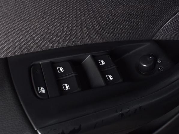 Audi Q3 I (8U) с пробегом 2013 года, цена 1 364 995 рублей, 268657 км, внедорожник, Автокод Объявления