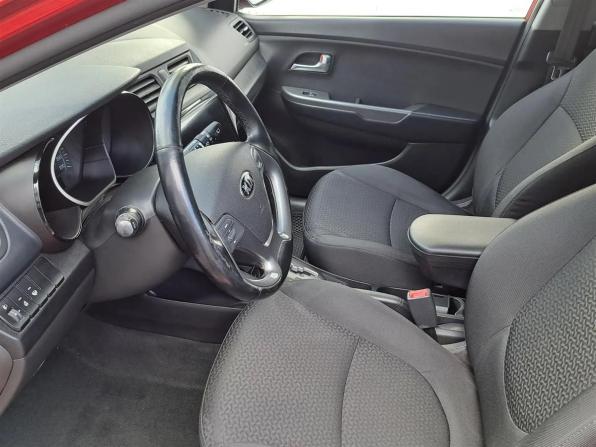 Kia Rio III Рестайлинг с пробегом 2016 года, цена 995 000 рублей, 157103 км, хэтчбек, Автокод Объявления
