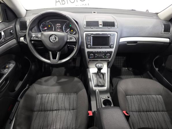 Skoda Octavia II (A5) Рестайлинг с пробегом 2012 года, цена 950 000 рублей, 202036 км, лифтбек, Автокод Объявления