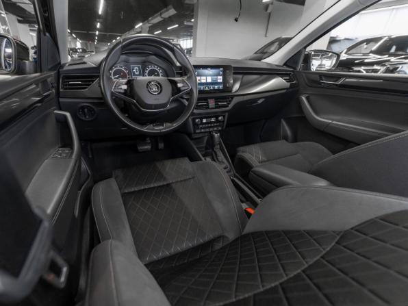 Skoda Rapid II с пробегом 2021 года, цена 1 990 000 рублей, 54506 км, лифтбек, Автокод Объявления